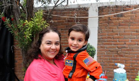  Miriam Flores y Santi Labastida.
