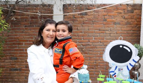  Marus Hernández con su nieto Santi Labastida.