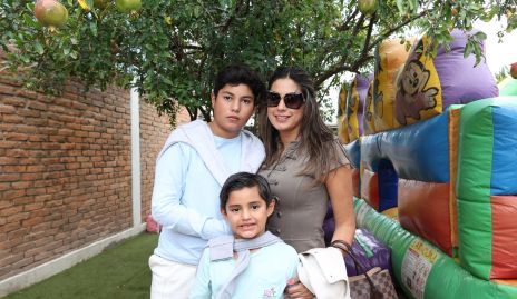  Fer Rojo, Juanpi Rojo y Bárbara Berrones.