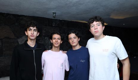  Juan Güemes, Jorge Calvillo, Sebas Blunsel e Ian Ordaz.