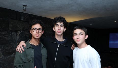  Pablo Dávila, Juan Güemes y Ron Martínez.