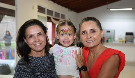  Fernanda Félix, Ana Sofía García y Elsa Félix.