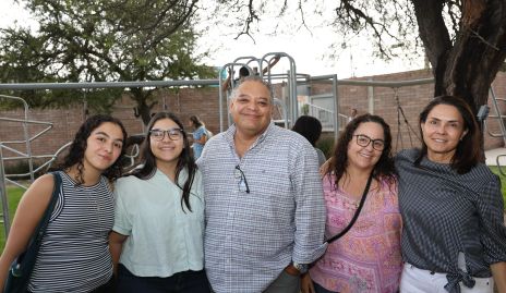  Andrea García, María García, Miguel García, Miriam Flores y Fernanda Félix.
