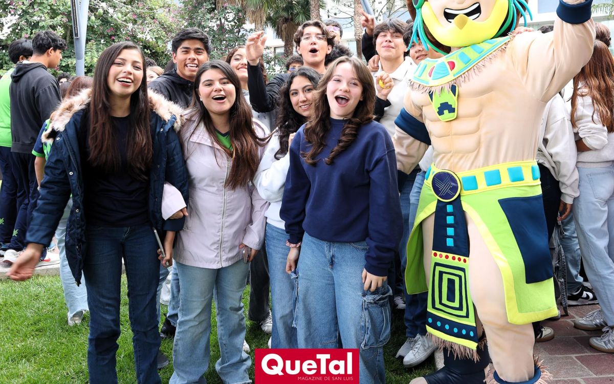 49 ANIVERSARIO DE LA UNIVERSIDAD CUAHUT&Eacute;MOC