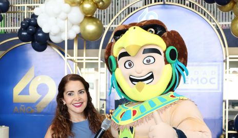  Montse Zarzosa con Témoc.
