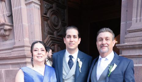  Pilar Fernández, Mauricio y Carlos Gerardo Martínez.