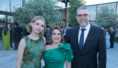  Bárbara Torres, Marysol Hernández y Andrés Torres.