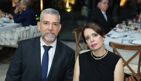  Andrés y Mónica Torres.