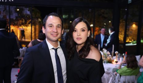  Jaime Valdés y Thalia González.