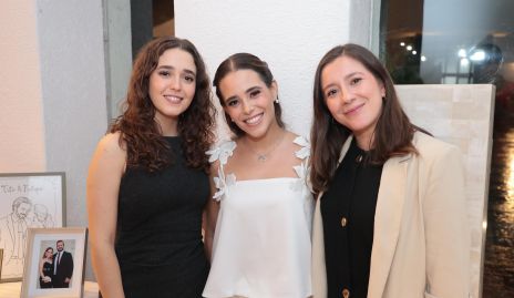  Cynthia De Luna, Titi De Luna y Sofía Loperena.