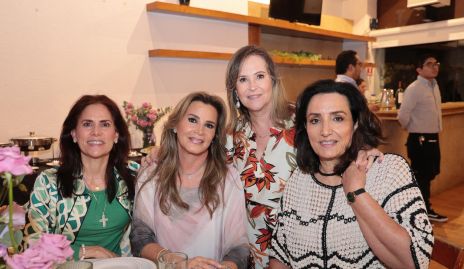  Susana Jonguitud, Bertha Barragán, Ingrid Pérez y Alejandra Alcalde.