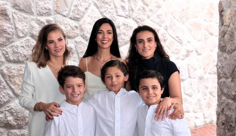  Montserrat Martell y Julián Ramírez, Silvia Araiza y Marco César, Fernanda Saiz y José María Martínez.