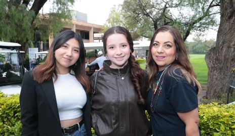  Valeria Reyes, Paulina Chessal y Mine Echeverría.