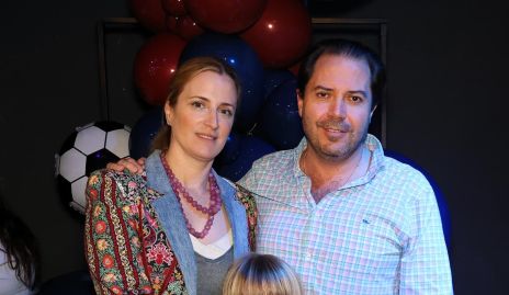  Cristina Ocejo y Luis Fernando Romero con su hijo Luis Fernando.