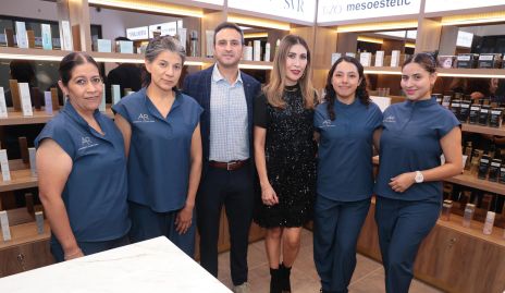  Equipo de AR Longevity &Laser Clinic.