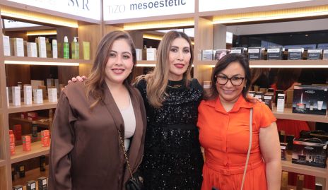  Daniela Gaona, Adriana del Rocío Ruiz y Marisol Barrón.