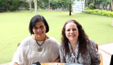 Olga Manzano y Julieta de la Serna.