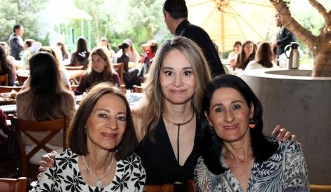  Maricarmen Escobedo, Fer Martínez y Gabriela Escobedo.