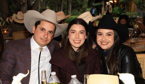 Agustín Soberón, Andrea Vilet e Isabel Acebo.