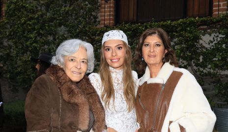  Victoria Labastida, María José Macías y Marus Hernández.