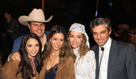  Sofía Álvarez, Mauricio Labastida, Gaby Labastida, María José Macías y Jerónimo Labastida.