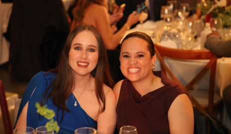  Ana Munguía y Teresa Ricavar.