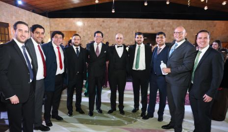 Fernando García con sus amigos.