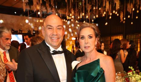  José Ángel Morales y Ana Hunter, papás de la novia.