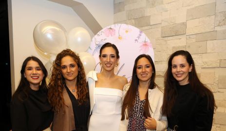  Erika, Ale Rangel, Valeria Rangel, Marifer Rangel y Alynn Ruiz.