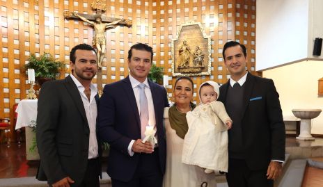  Arturo Aranda, Alejandro Aranda, Gelus Pérez, Lucca Aranda y Héctor Aranda.