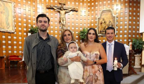  Guillermo Daumas, Laura García, Lucca Aranda, Andrea Rossel y Alejandro Aranda.
