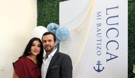  Mariana Almendarez y Arturo Aranda, padrinos de Lucca.