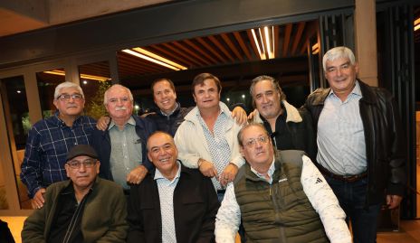 Johan Werge con sus amigos.
