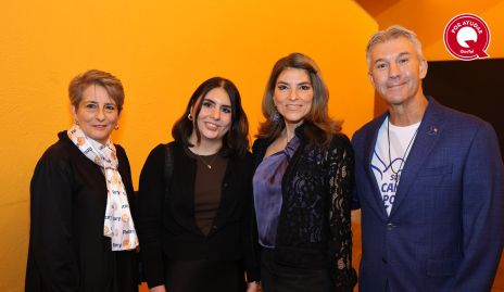  Ana María Abascal, Areli Morales, Verónica de Eaton y David Eaton.