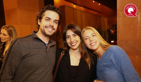  Marcelo Navarro, Daniela Navarro y Emilia García.