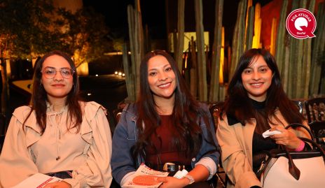  Mayra Lizbeth, Alejandra Galarza y Gabriela Zamora.