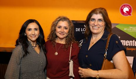  Claudia Saldaña, Edui González y Raquel Bradni.