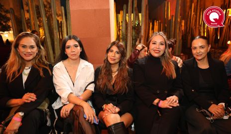  Danaé Enríquez, Melissa Lucio, Coco Contreras, Corina Toro y Carla Ruiz.