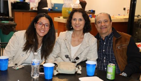  Dayana Santoyo, Dalia Díaz y Héctor Valle.