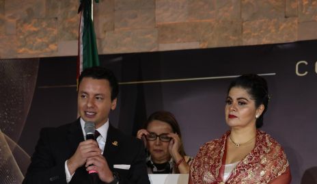  Fernando Delgadillo y Guadalupe Izanami Viera.