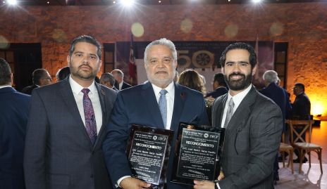  Néstor Garza, José Néstor Garza y Néstor Eduardo Garza.