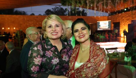  Ludivina Leija y Guadalupe Izanami Viera.