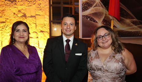  Elsa Arias, Fernando Delgadillo y Laura Angélica Arroyo.