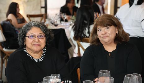  Isabel y Mercedes Silos.