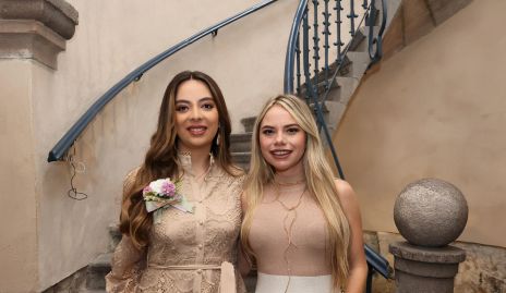  Ana Contreras y Lorena Córdova.