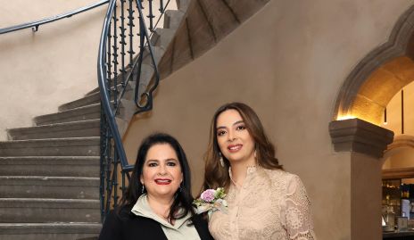  Enriqueta Contreras y Ana Contreras.