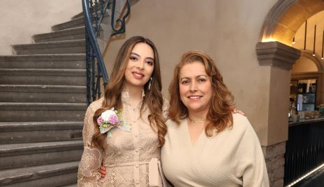  Ana Contreras y Tere Corona.