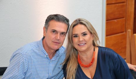  Wicho Fernández y Daniela Benavente.