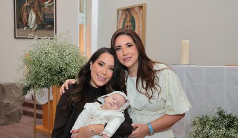  Carolina Gutiérrez y Blanca Cantú con Emiliano.
