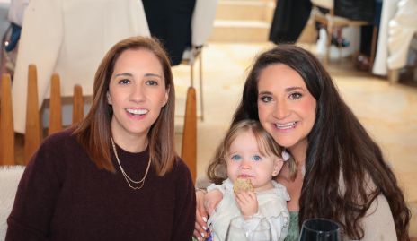  Grace Naya, Carlota Tejeda y Lore Cantú.